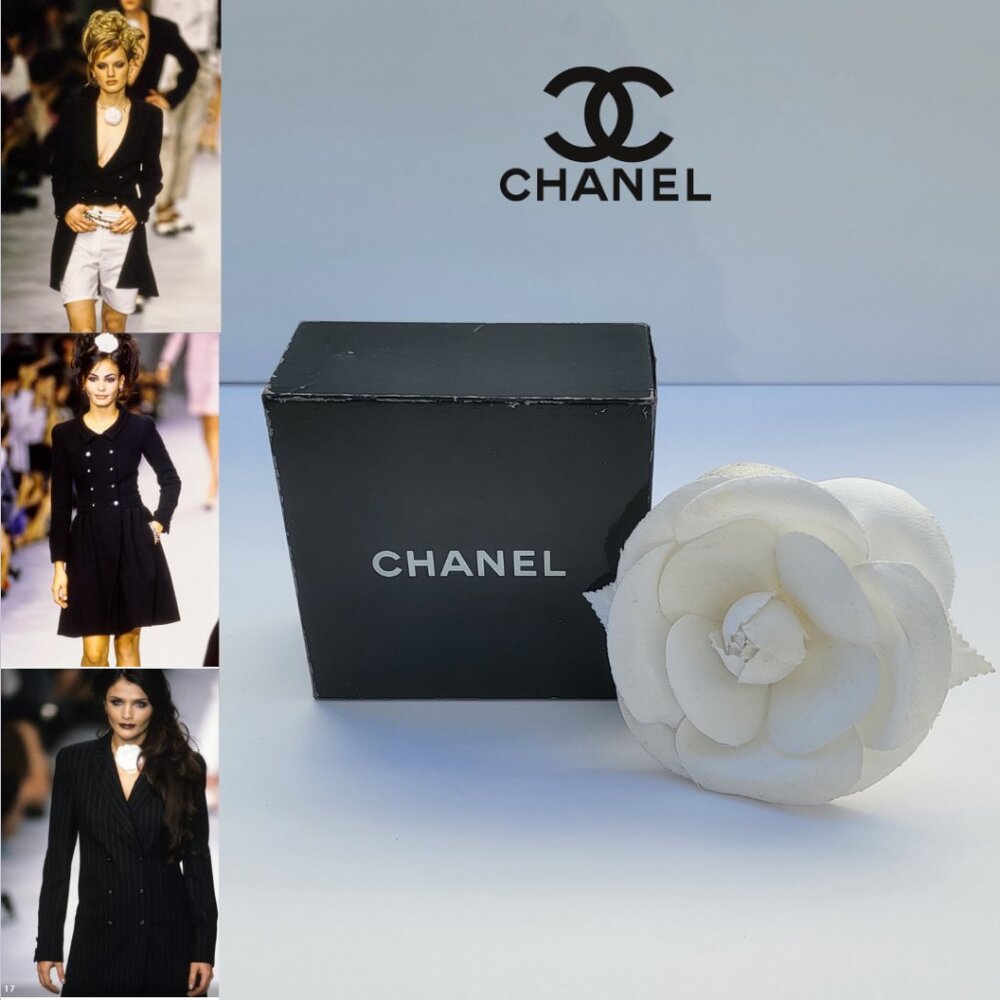 CHANEL classic large white fabric camellia corsage brooch pin. 4.25" wide.